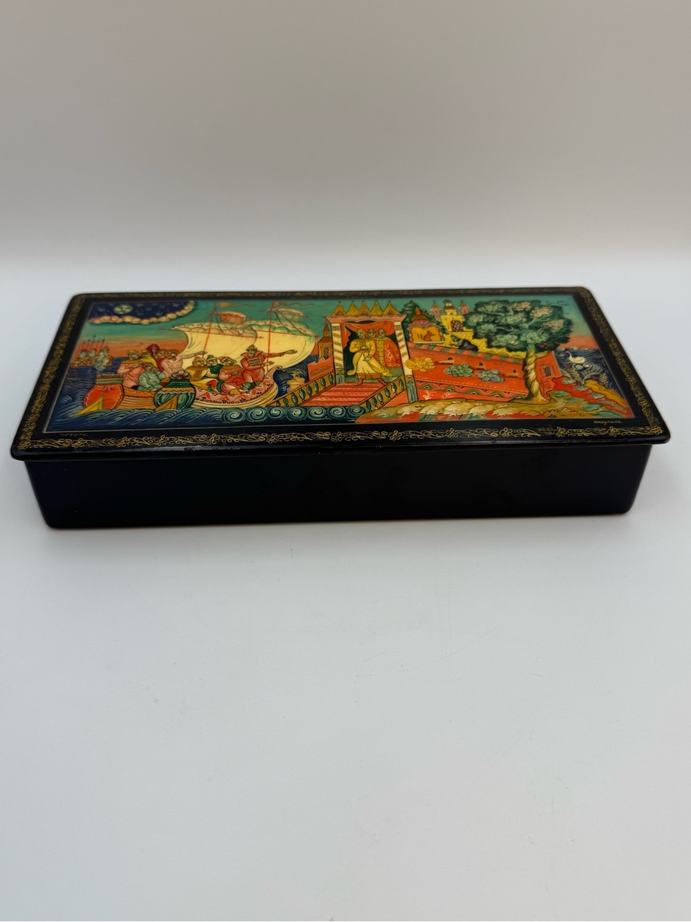 RARE RUSSIAN HAND PAINTED LAQUER BOX MSTERA, ARTIST SIGNED FAIRYTALE